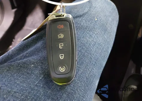 2013 Ford Escape Titanium z USA, uszkodzony, nr VIN 1FMCU9J9XDUB07019